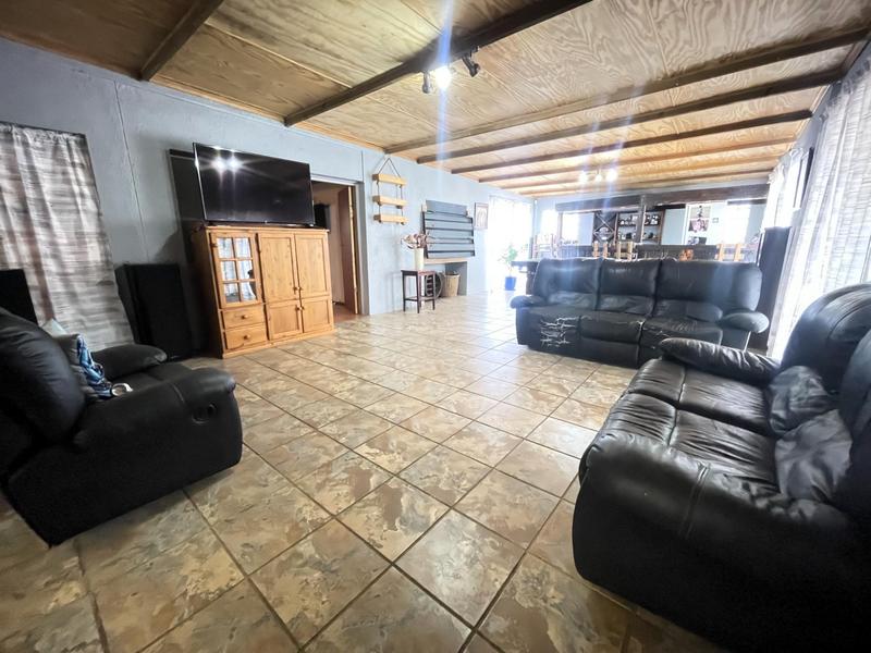 4 Bedroom Property for Sale in Amandelrug Western Cape